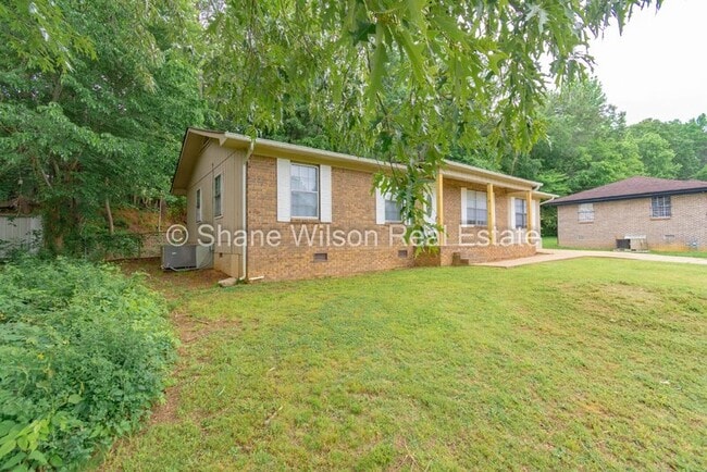 Building Photo - 11 Carroll Ln