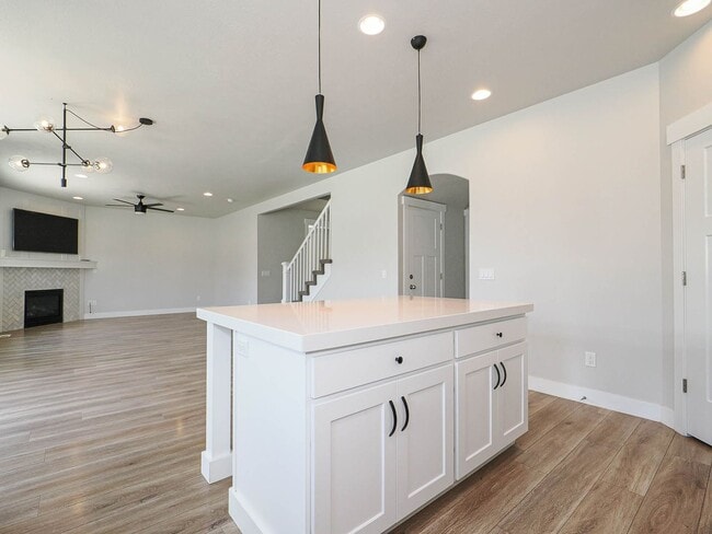 Building Photo - 69 S Serrata Ln