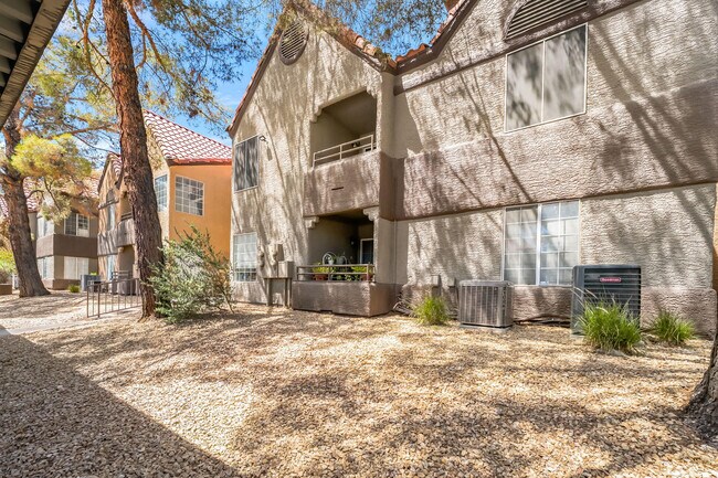 Building Photo - 2200 S Fort Apache Rd