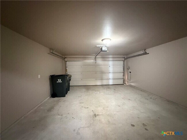 Building Photo - 1112 Fairhaven Gtwy