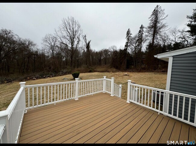 Building Photo - 16 Wedgewood Dr
