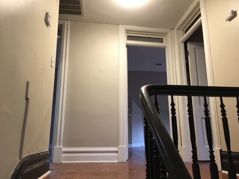 Building Photo - 165 Morewood Ave