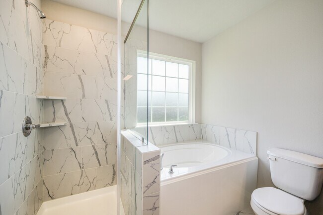 Building Photo - 14375 N Summerchase Cir