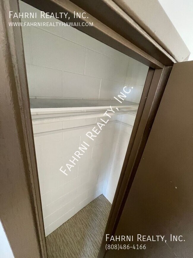 Building Photo - 2509 Ala Wai Blvd