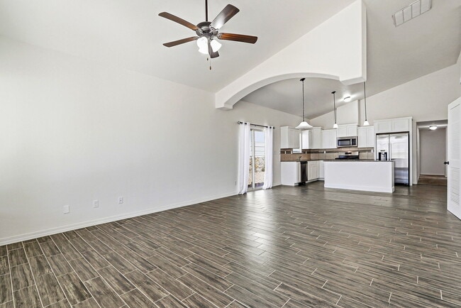 Building Photo - 13659 Everingham