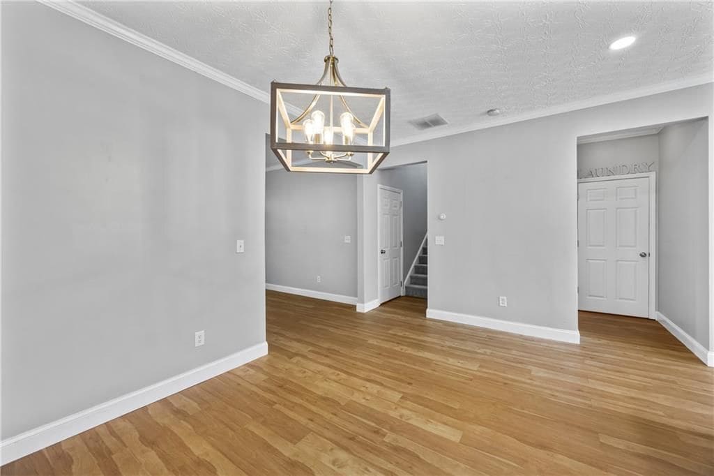 Building Photo - 6616 Splashwater Dr