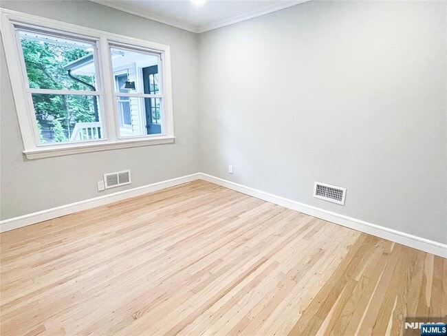 Building Photo - 319 Mastin Pl