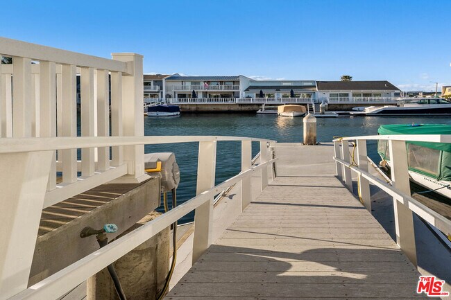 Building Photo - 4405 Costa De Oro