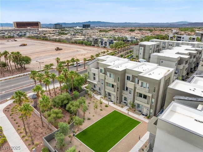 Building Photo - 11480 Roaring Peak Dr