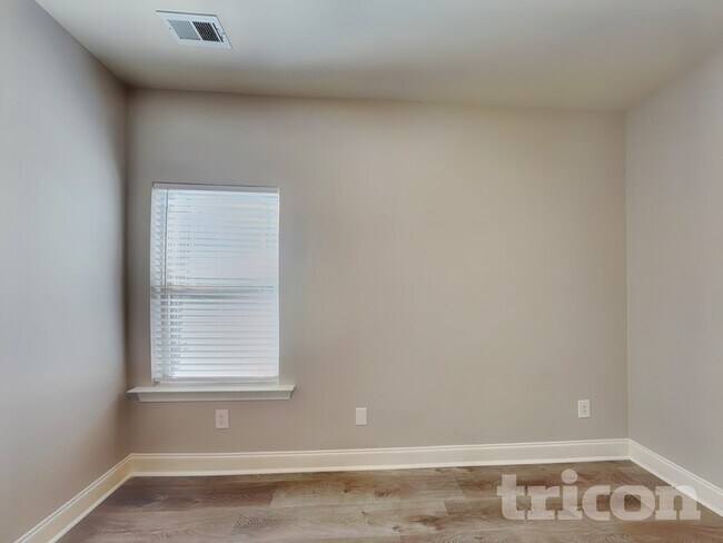 Building Photo - 2312 Joneshurst Wy