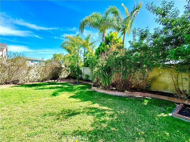 Building Photo - 17172 Apel Ln