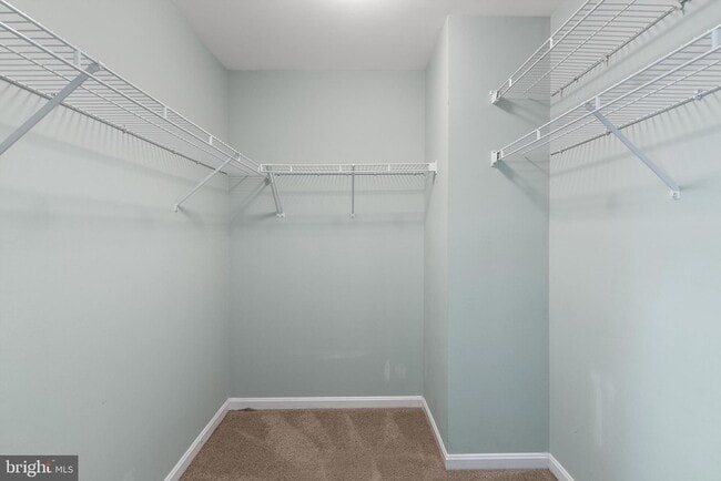 Building Photo - 12081 Edgemere Cir