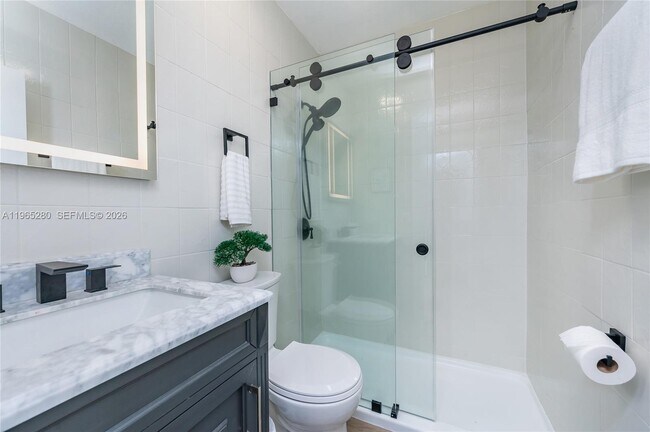 Building Photo - 3321 NW 19th Terrace