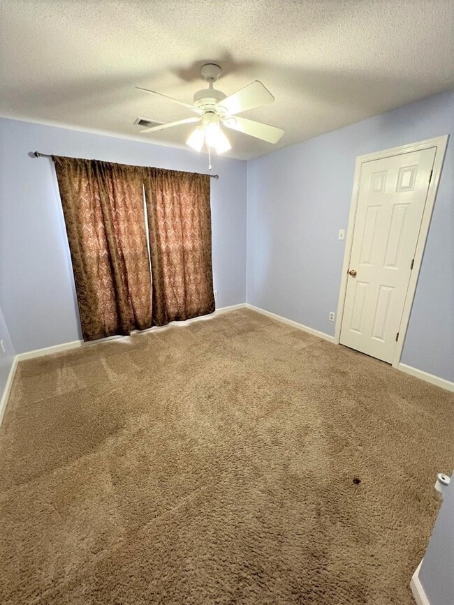 Building Photo - 1408 Squire Dudney Dr