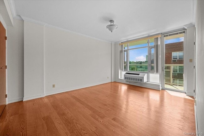 Building Photo - 3511 Cambridge Ave