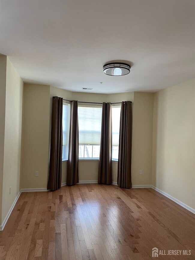 Building Photo - 5 Stock Ct