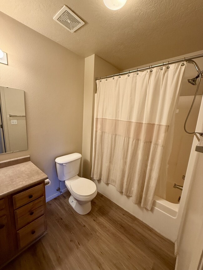 Building Photo - 1820 Fox Bay Dr