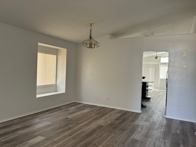 Building Photo - Single Story North Las Vegas Home