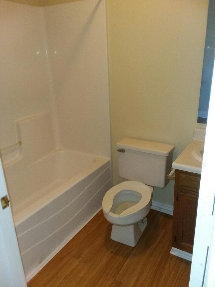 Building Photo - 137 E Washington St