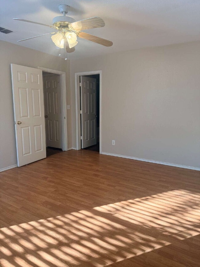 Building Photo - 17002 Silverwood Dr