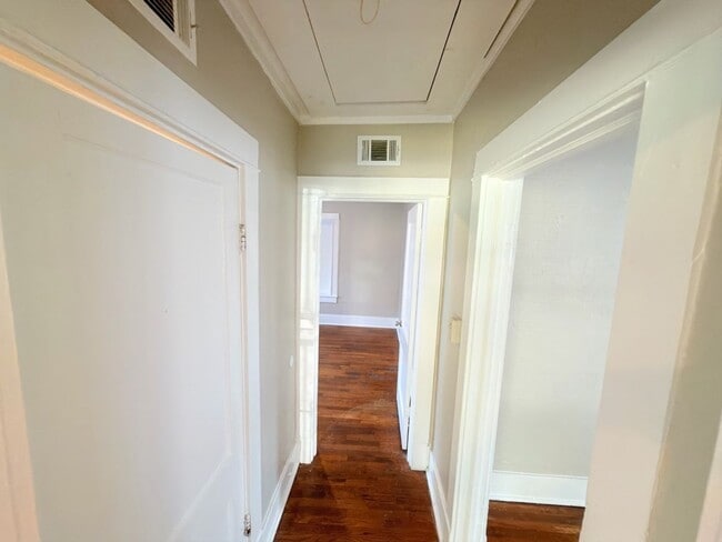 Building Photo - 328 Hodges St