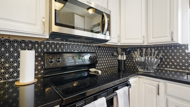 Building Photo - 423 W 1640 S