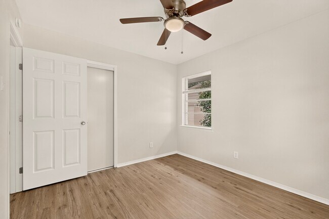Building Photo - 802 Wisteria Way