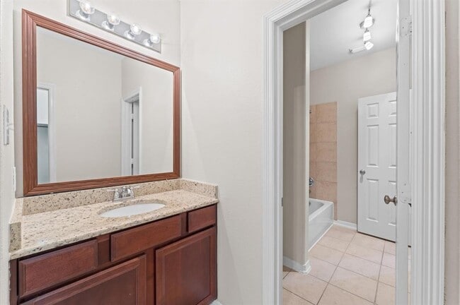 Building Photo - 3906 Point Cuero Ct