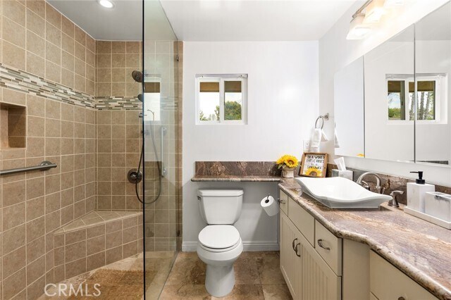 Building Photo - 20300 Oxnard St