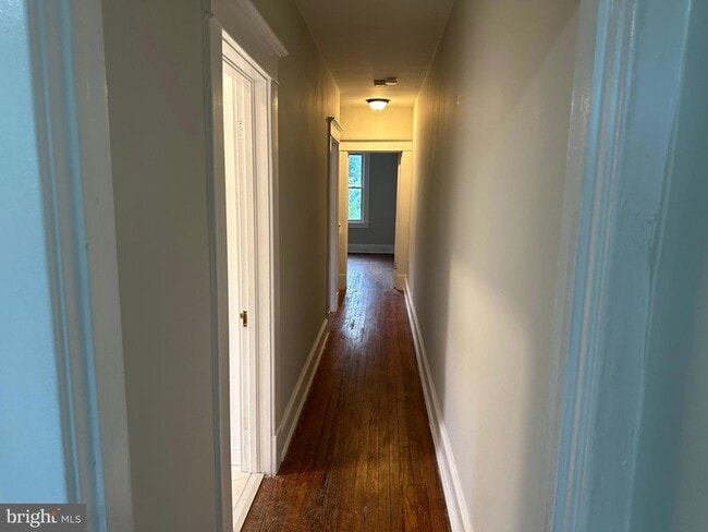 Building Photo - 4227 Euclid Ave