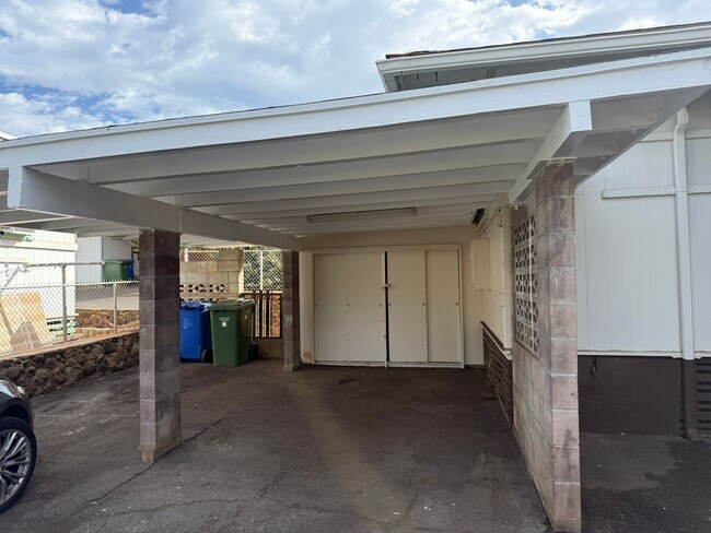 Building Photo - Newly Renovated 3-Bedroom, 1-Bathroom Sing...