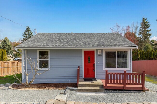 Building Photo - 5924 18th Ave SW