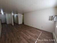 Building Photo - 207 Mathew Street-17