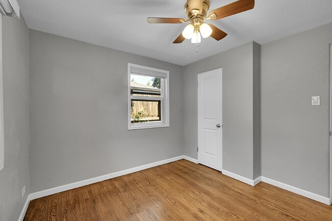 Building Photo - $2,225.00, 2-bed, 1-bath located in Denver.
