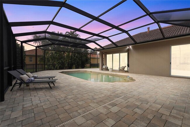 Building Photo - 7042 Twin Hills Terrace