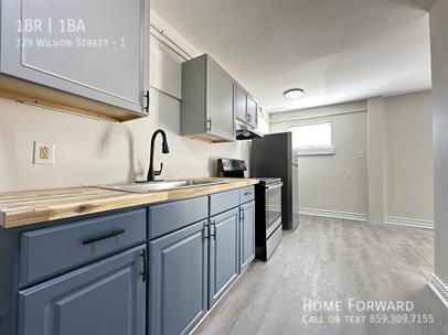 Building Photo - 329 Wilson St