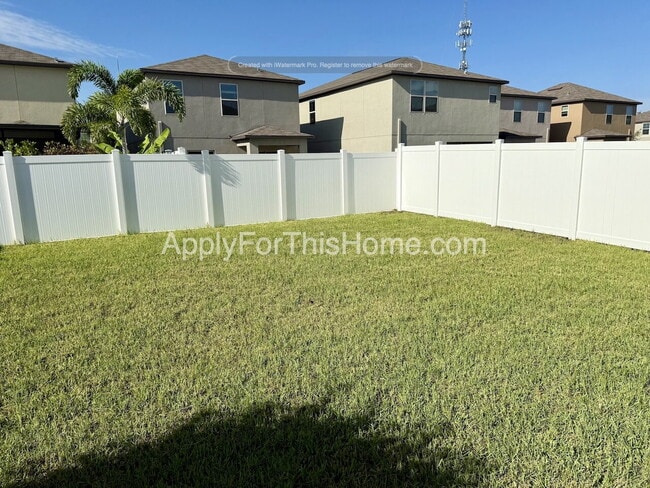 Building Photo - Single Family Home - 6 Bedroom