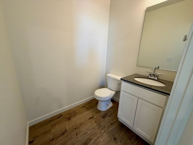Building Photo - 3932 Pinnacles Ct