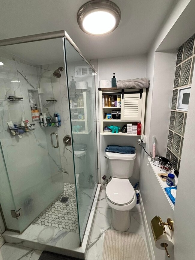 Building Photo - 3713 N Cicero Ave