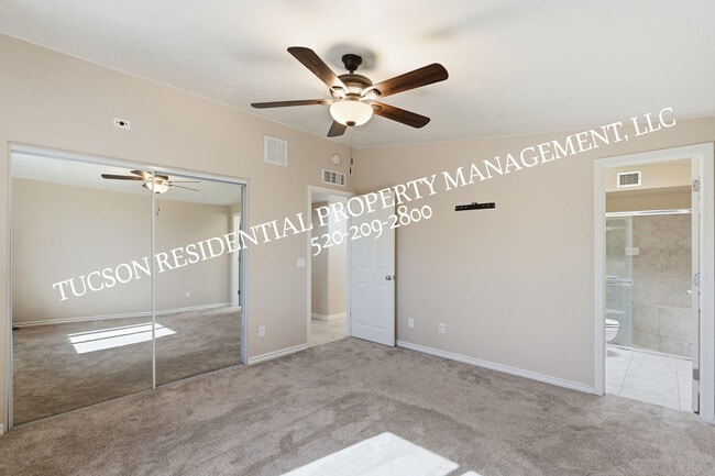 Building Photo - 9712 E Nicaragua Pl