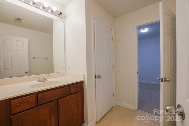 Building Photo - 3210 Summerfield Ridge Ln