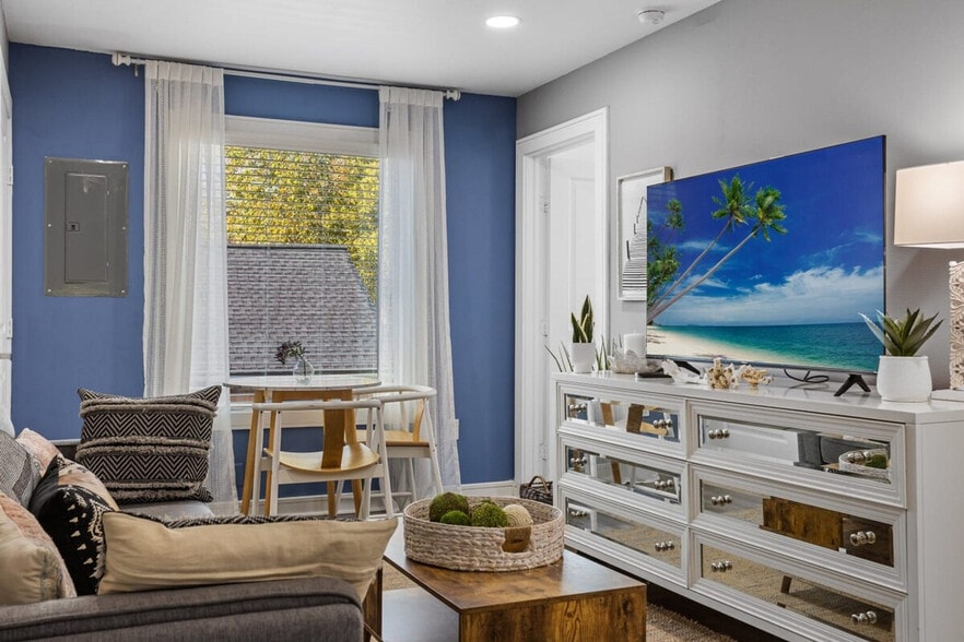 Building Photo - 2620 Arbor St