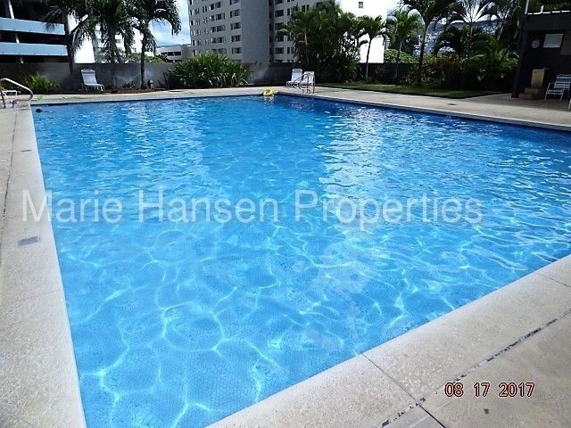 Building Photo - Kukui Plaza/Diamond Head Towers 1/1/1