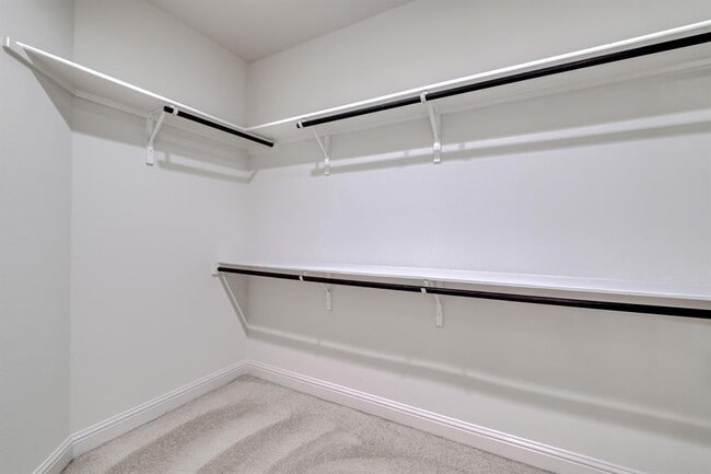 Building Photo - 14921 Iveans Way