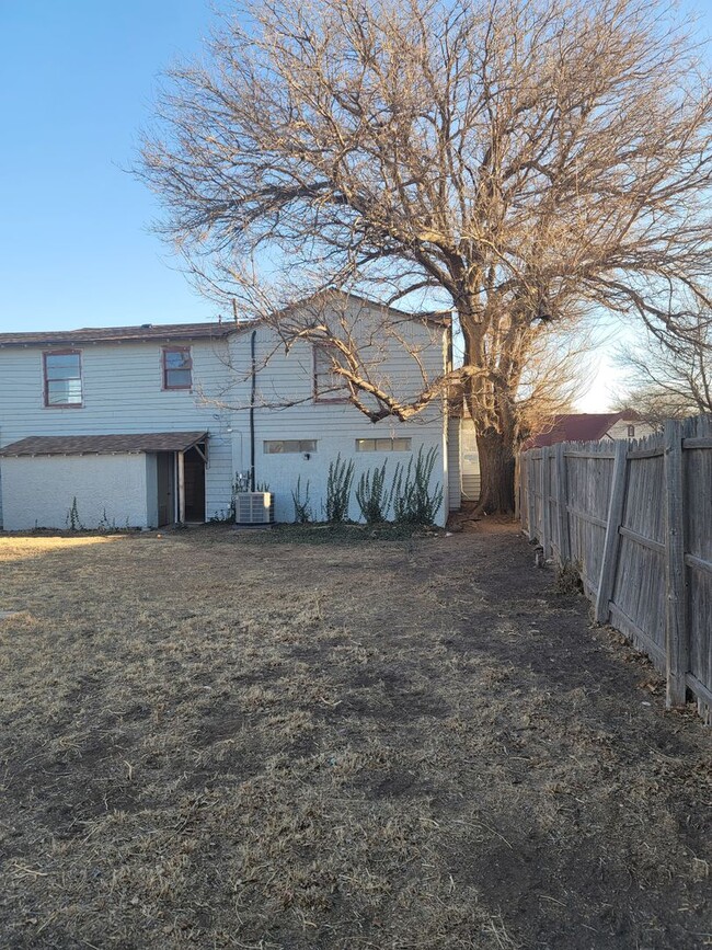 Building Photo - 1210 S Hayden St