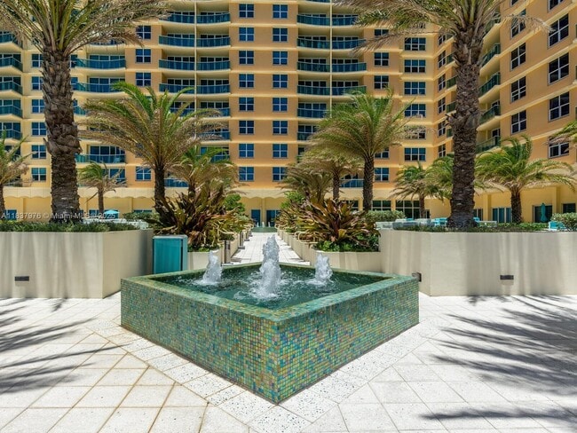 Building Photo - 2501 S Ocean Dr