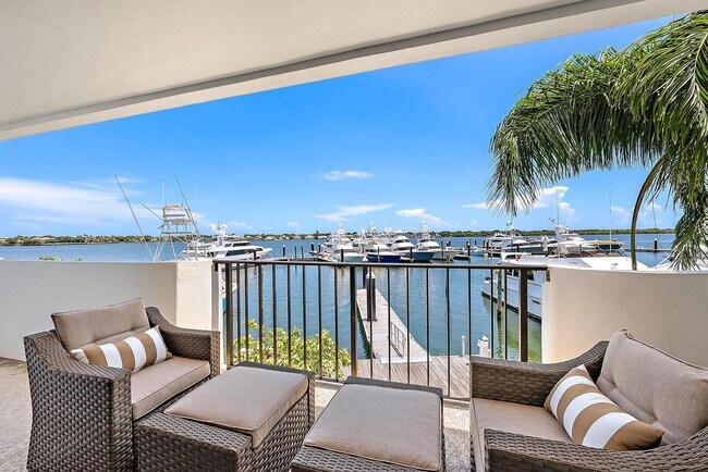 Building Photo - 1208 Marine Way
