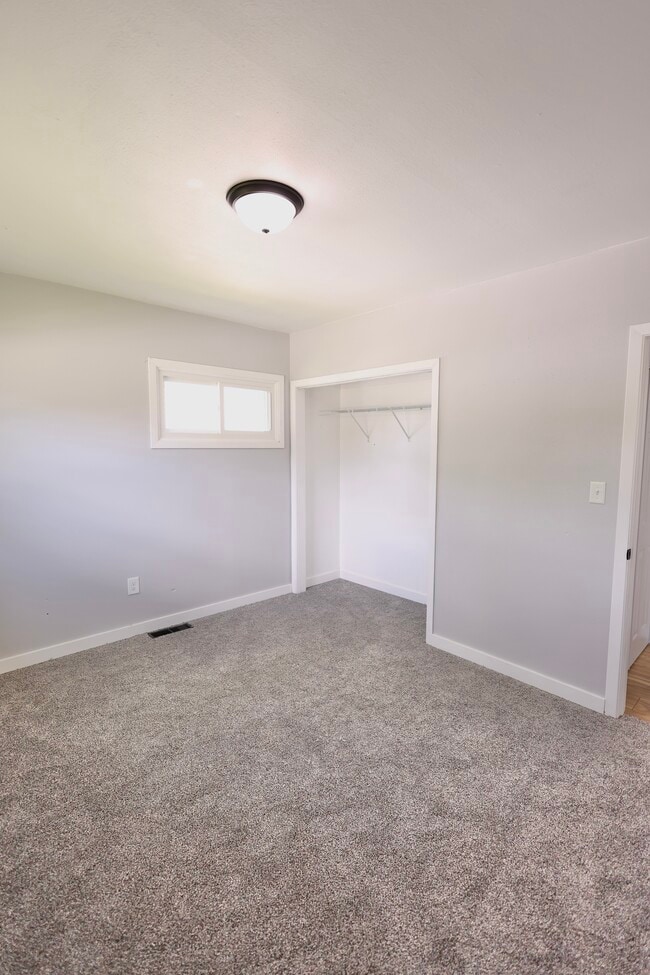 Building Photo - 2851 Fillmore Ln