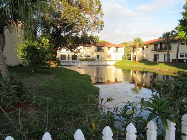 Building Photo - 2050 Oleander Blvd