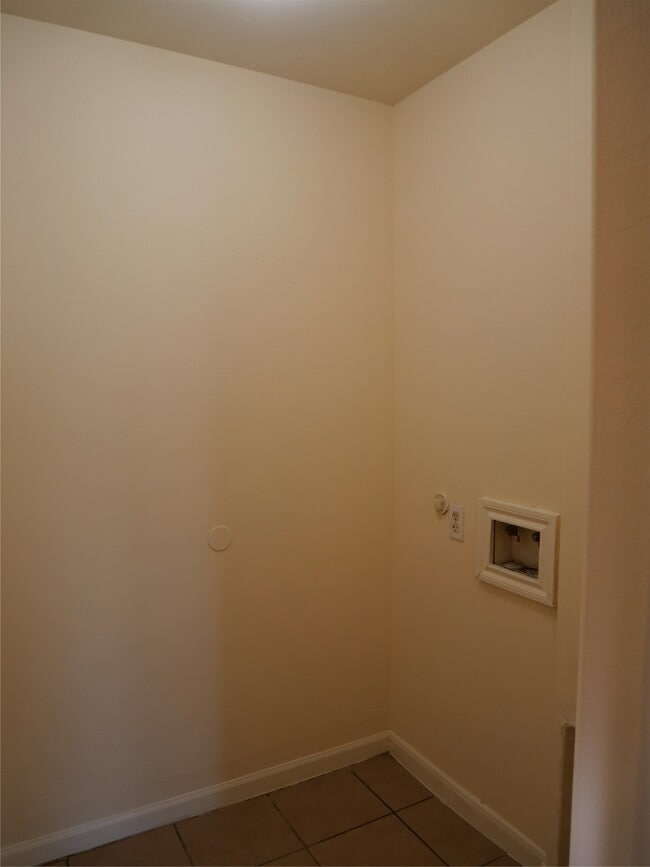 Building Photo - 11802 Greenshire Dr